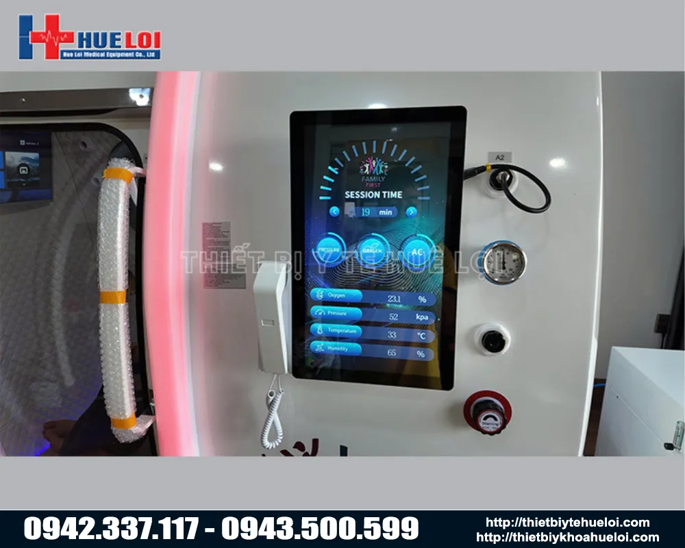 m&agrave;n h&igrave;nh cảm ứng của buồng oxy tăng &aacute;p