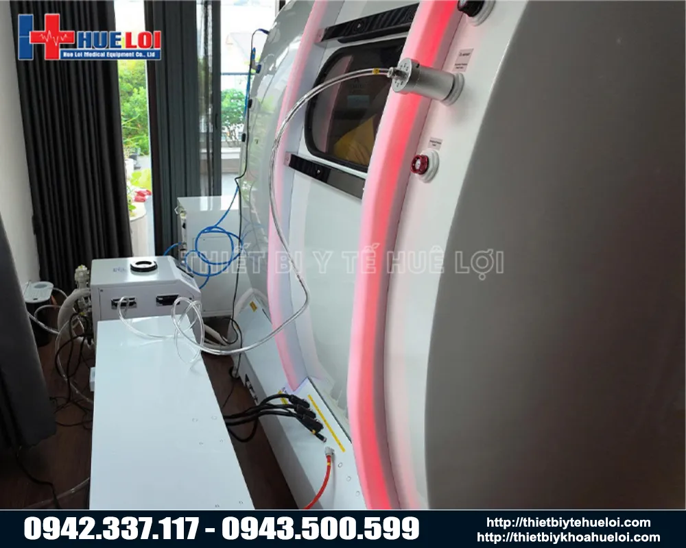 ph&iacute;a sau của buồng oxy tăng &aacute;p