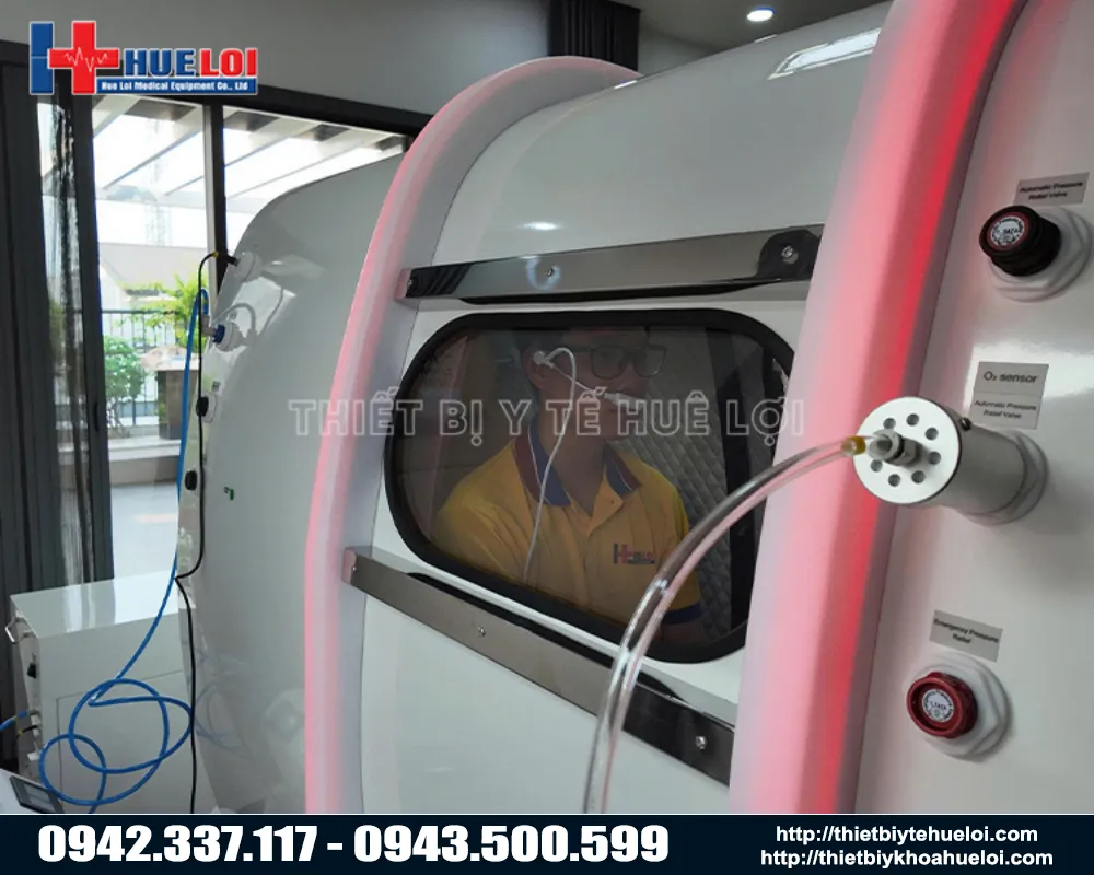 mặt sau của buồng oxy tăng áp
