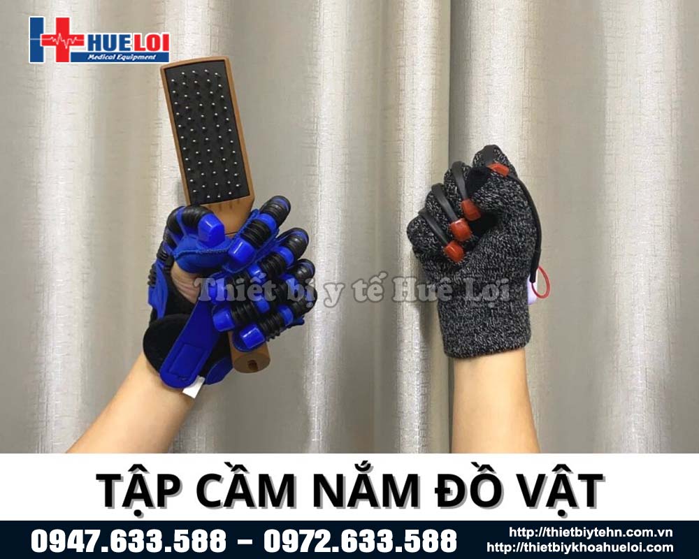 tập cầm nắm đồ vật